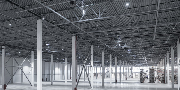Reformas Integrales de Naves Industriales San Martín de la Vega · Instalación de Iluminación Eficiente